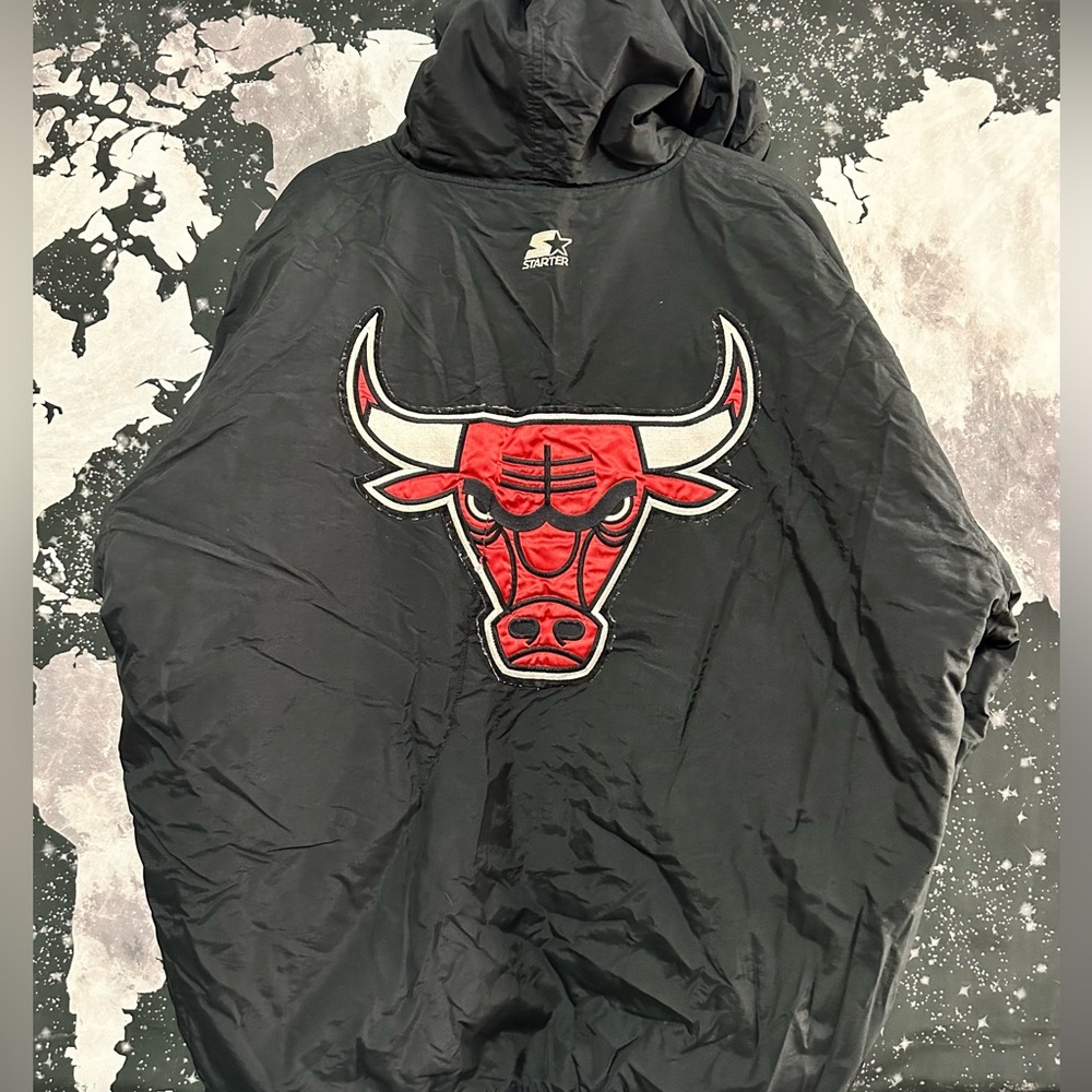 Vintage Starter Chicago Bulls Back Patch Puffer Jacket